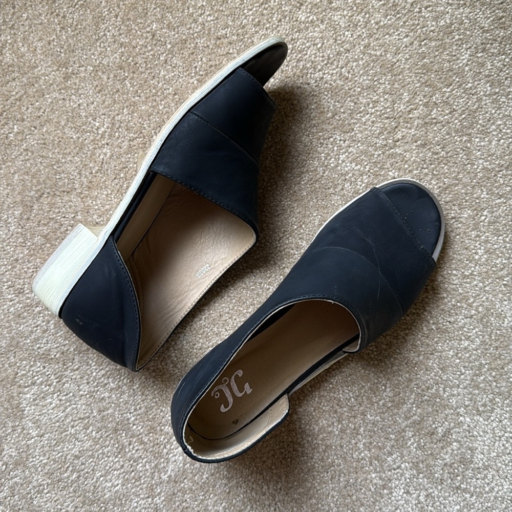 Women’s Black Journee Collection Nakita Sandal - Picture 4 of 10